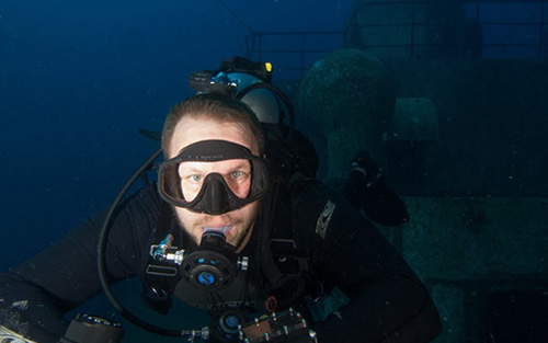 Diving Wrecks
